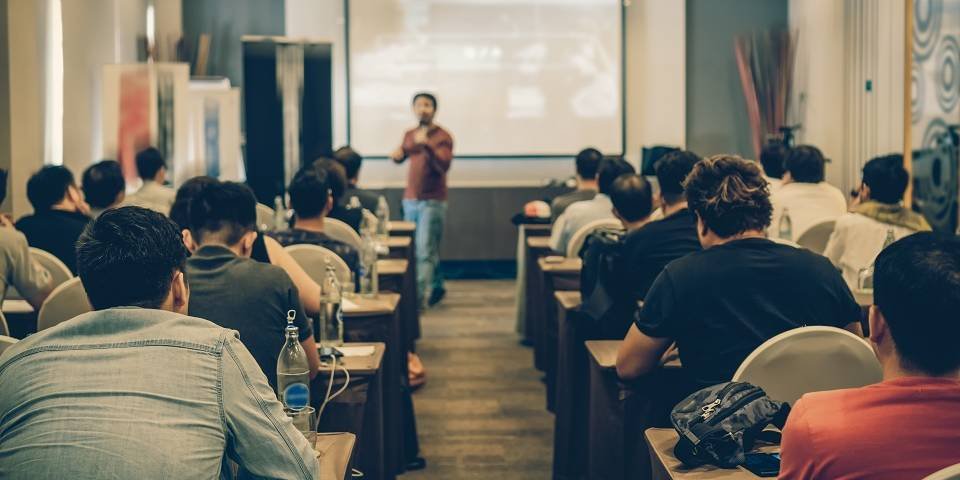 How to Choose the Right IT Training Institute for Emerging Technologies